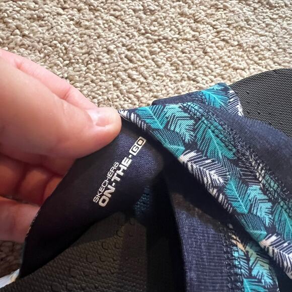 Skechers Goga Max On The Go Slide On Sandals Size 11 - Picture 8 of 12